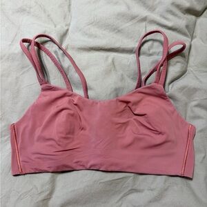 Lululemon like a cloud bra